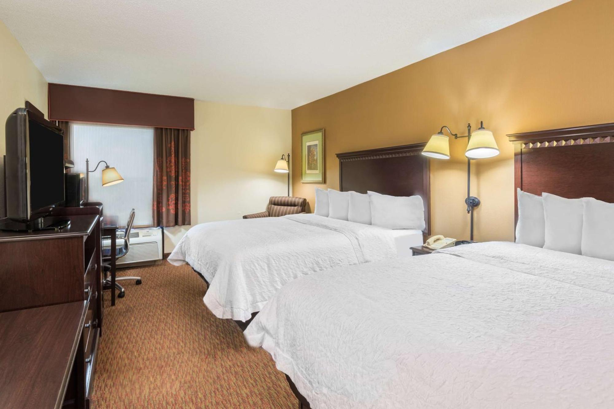 Hampton Inn Charlotte University Place Bagian luar foto