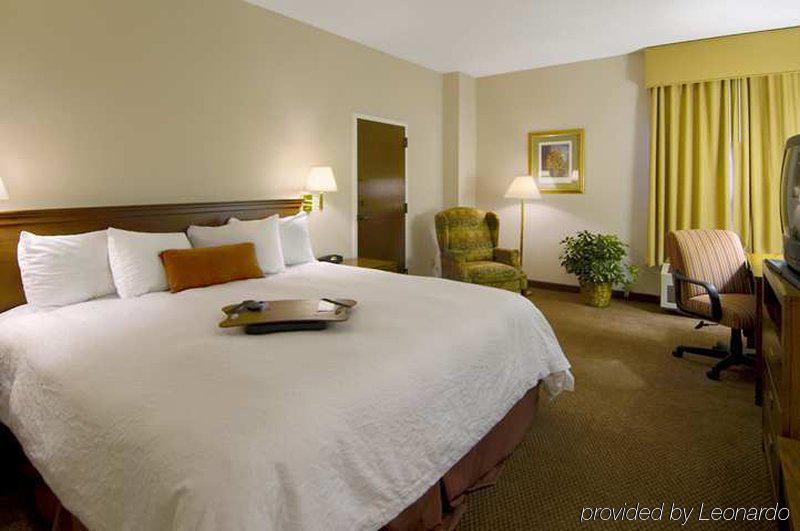 Hampton Inn Charlotte University Place Ruang foto