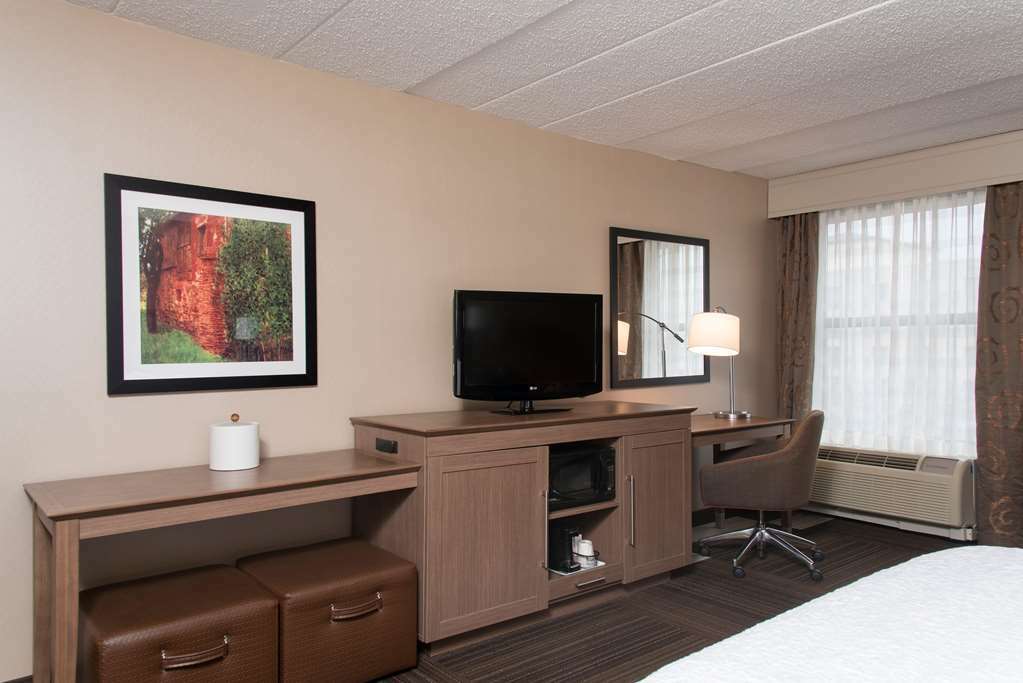 Hampton Inn Charlotte University Place Ruang foto