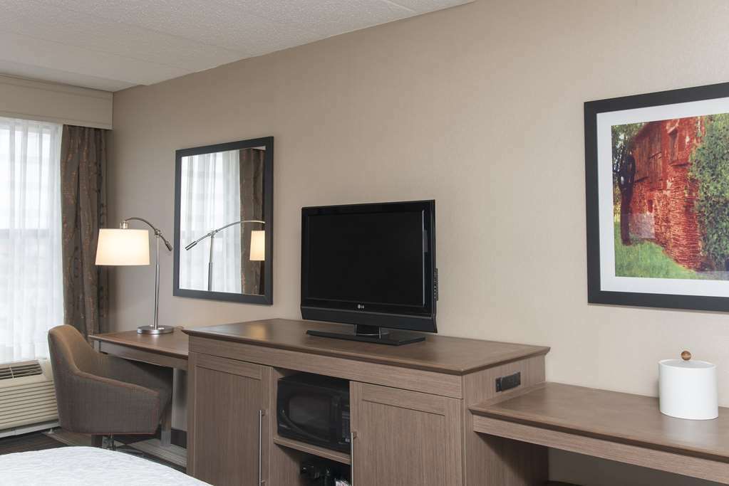 Hampton Inn Charlotte University Place Ruang foto